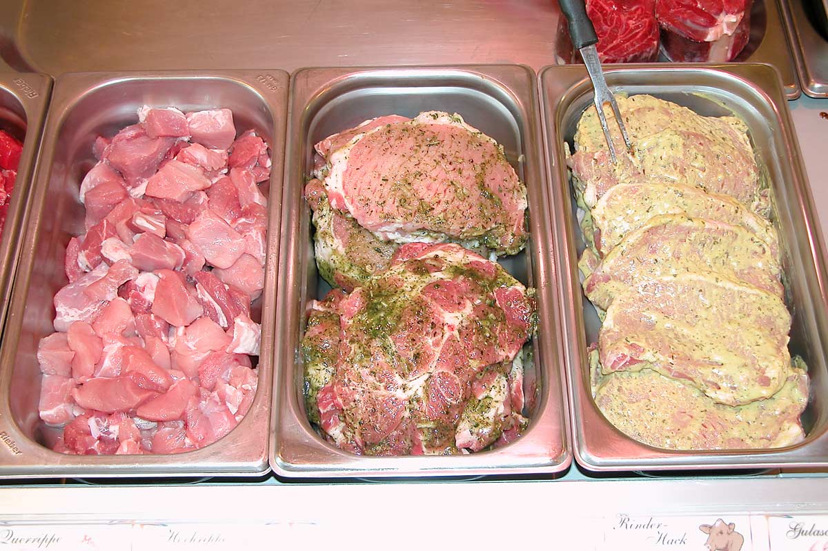 Thies Ladentheke Schweinefleisch